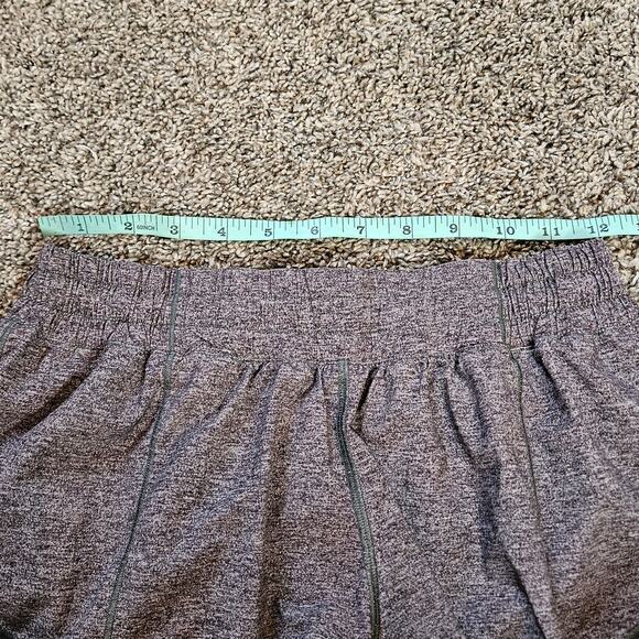 Lululemon Hotty Hot Short II Women’s 8 2.5” Running Athletic Activewear Gym - Picture 7 of 12